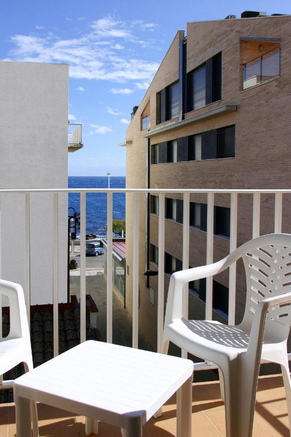 Hotel Bonaire L' Escala Exterior foto